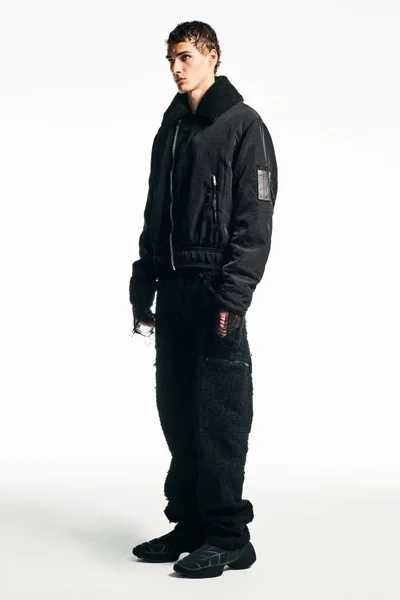 Look 16